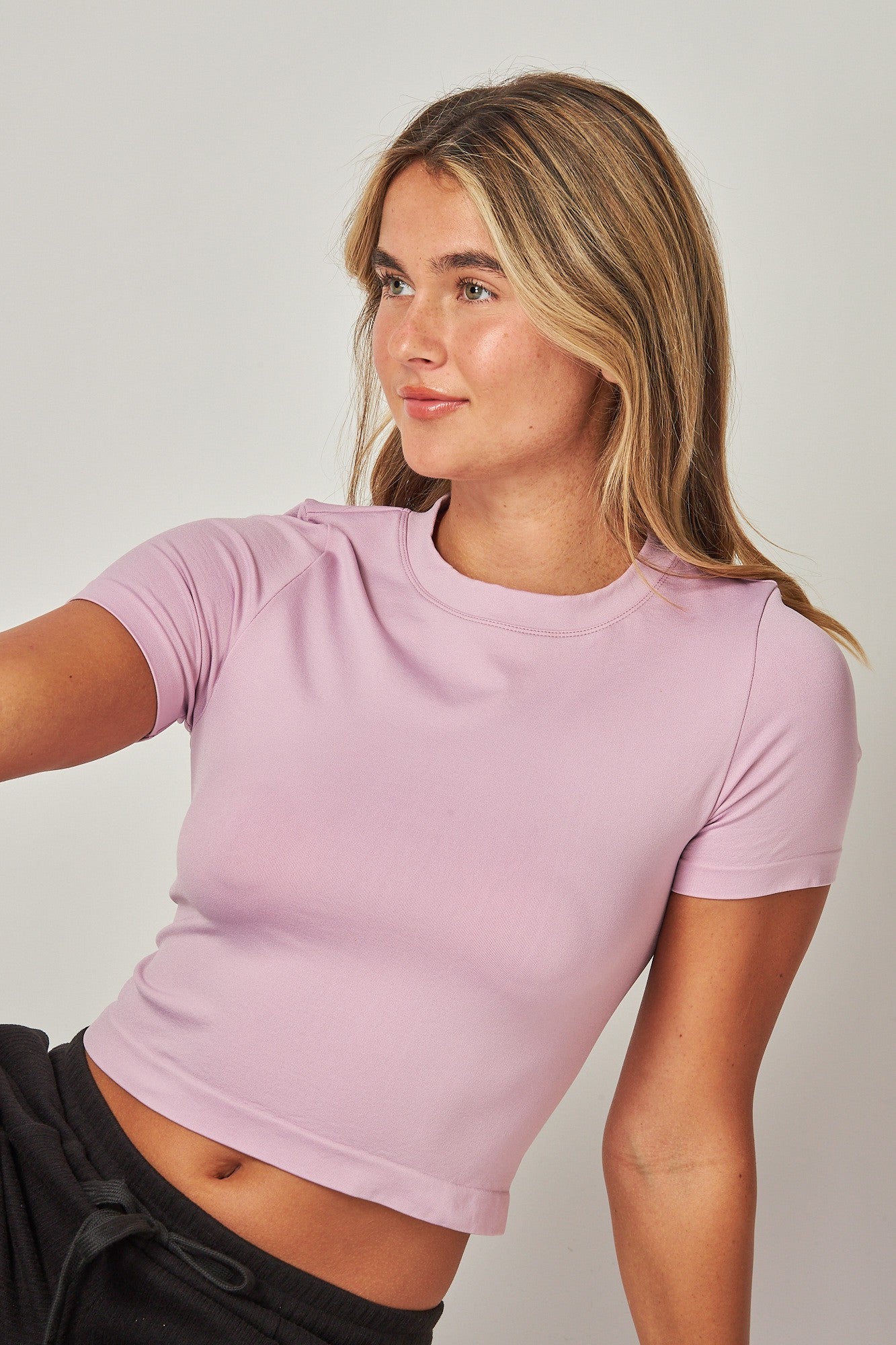 MAUVE TEE