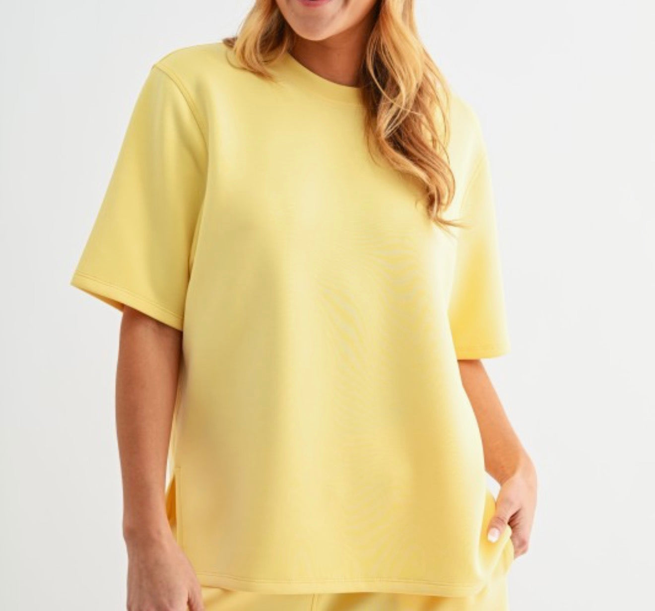 Butter yellow top