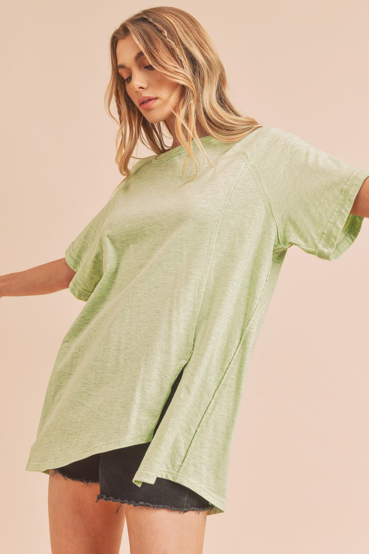 APPLE Tee